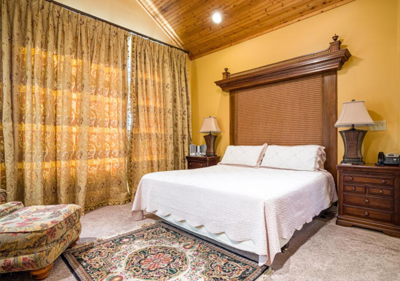 Whitestone Country Inn Kingston Екстер'єр фото